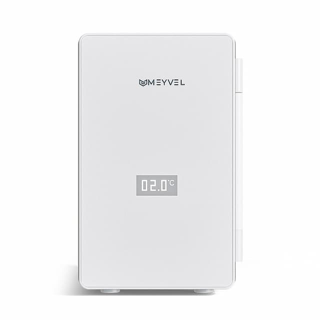 Холодильник для косметики и напитков Meyvel MB-03C1W